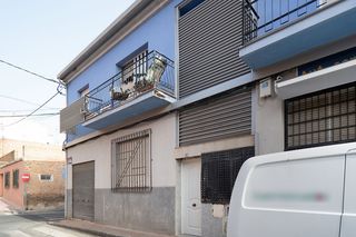 Pis  C/ valle hermoso. Solvia inmobiliaria  piso alberca la