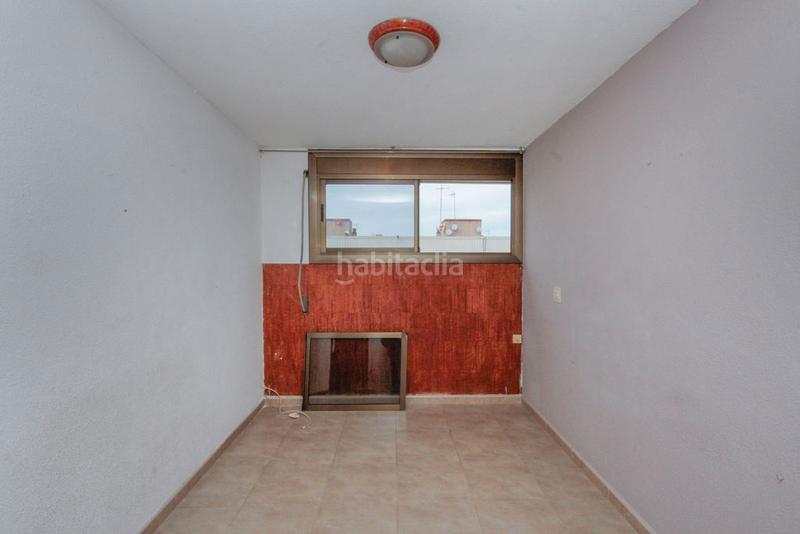 Foto b6d9c4d1-f070-44df-9610-2beb3742615e. Pis a La Mina Sant Adrià de Besòs