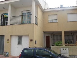 Casa aparellada  C/ río nalón. Solvia inmobiliaria  chalet adosado torrepacheco