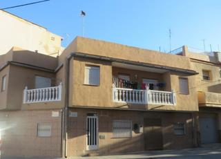 Chalet  C/ xenillet. Solvia inmobiliaria  casa torrent