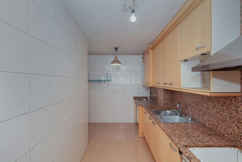 Foto c9fc7292-4df1-4bb1-abba-f395f531fd8c. Piso solvia inmobiliaria piso en Riera Cornellà de Llobregat