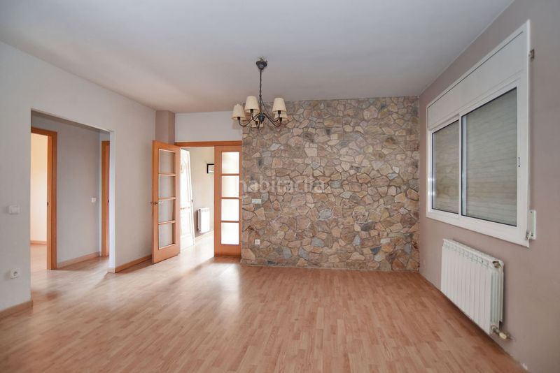 Foto ca84bc26-6290-43e5-8de9-320b43e97164. Xalet amb piscina a Aiguaviva Parc Vidreres