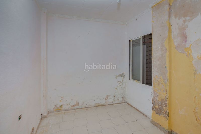 Foto cb716ee4-7a8c-49ab-b96b-53ecb631b713. Pis a Centre Alzira