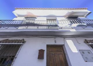 Maison jumelée  C/ lirio. Solvia inmobiliaria  chalet adosado algeciras