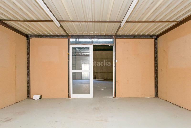 Foto cf752cc8-e9bb-4da0-b92a-f2a25603cc48. Capannone industriale in Congost-Santa Caterina Manresa