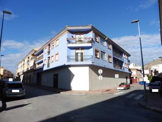 Piso  C/ feria.. Solvia inmobiliaria  piso mula