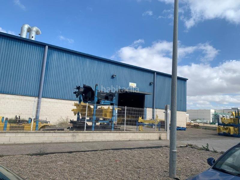 Foto c7d14f75-c67f-4f6e-8469-9b7501de9af6. Bâtiment à usage industriel dans Buñuel