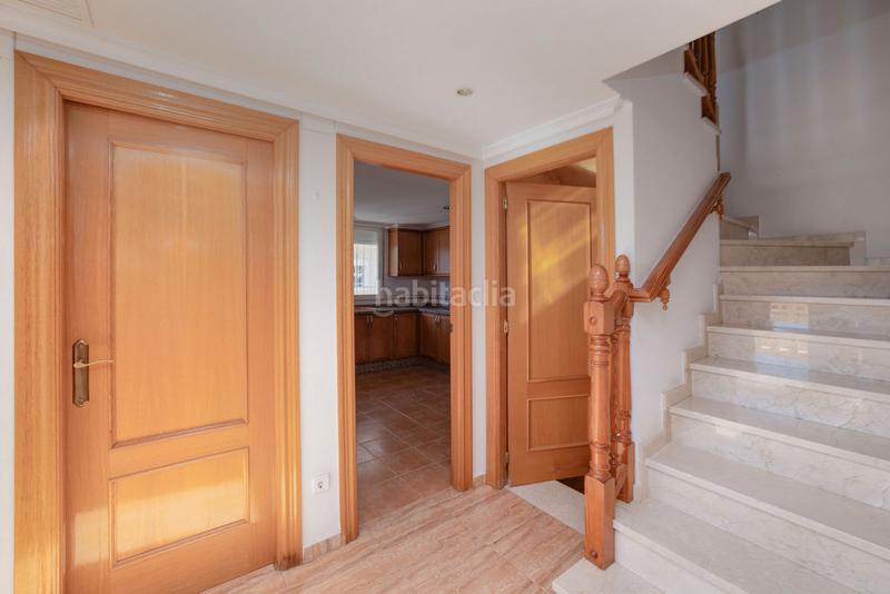 Foto 953fab7d-8e5f-47ce-9aad-95c1ea8b354f. Casa aparellada a Campo Alto-Club de Campo Elda