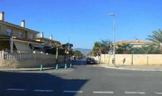 Xalet  C/ médico federico martínez. Solvia inmobiliaria  chalet independiente elda