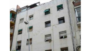 Piso  C/ ricard strauss. Solvia inmobiliaria  piso badalona