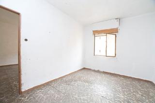 Pis  C/ bécquer. Solvia inmobiliaria  piso crevillent