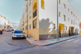 Flat  Av/ del genil. Solvia inmobiliaria  piso vícar