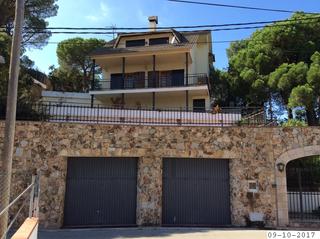 Xalet  C/ aguiles. Solvia inmobiliaria  chalet independiente lloret de mar