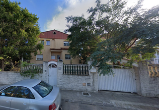 Xalet  C/ irlanda. Solvia inmobiliaria  casa gandia