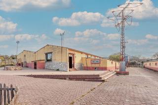 Finca rústica  Sitio de la carretera. Solvia inmobiliaria  terreno con edificación cadalso de los vidr