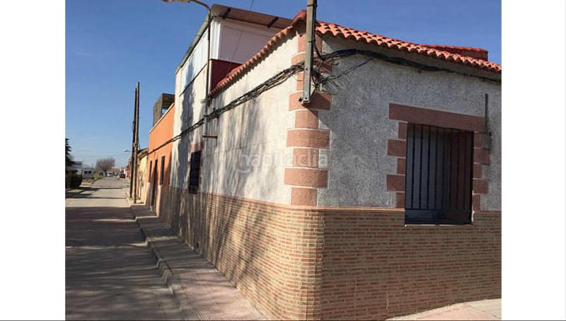 Foto 4bc82fd3-a546-48f3-ac32-cba5b52c112a. Chalet solvia inmobiliaria casa en Carretera de Córdoba - Libertad Puertollano