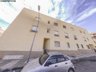 Piso  Av del genil. Solvia inmobiliaria  piso vícar