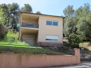 Xalet  C/ galceran. Solvia inmobiliaria  chalet independiente bigues i riells