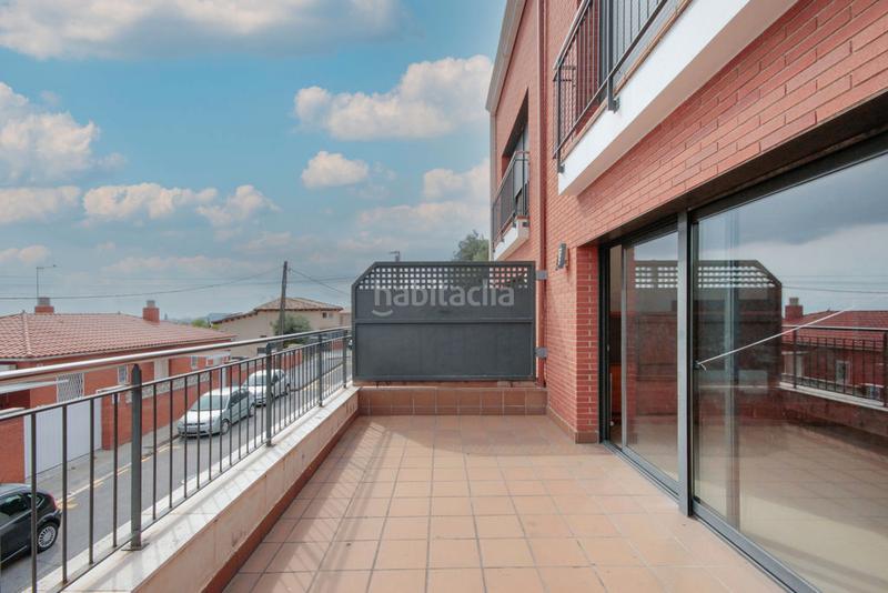 Foto 3ca163c4-6616-4c74-8c2e-3b0c0e1846e3. Maison jumelée avec chauffage piscine dans Can Franquesa Santa Coloma de Gramenet