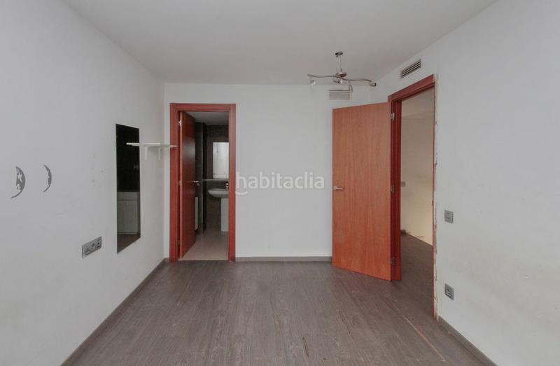 Foto 4ee361ba-4ac5-467f-8e47-369018912bc5. Maison jumelée avec chauffage piscine dans Can Franquesa Santa Coloma de Gramenet