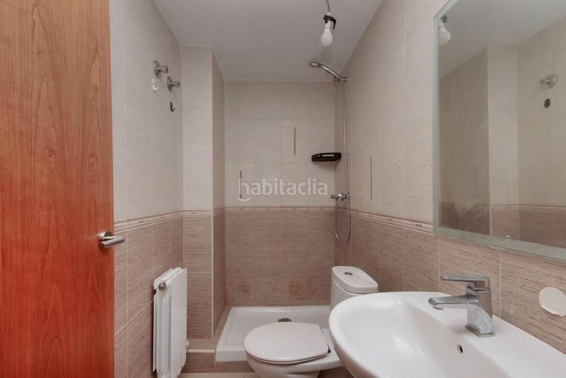 Foto f107c908-e11c-43e5-936b-ecaa00b9cf08. Maison jumelée avec chauffage piscine dans Can Franquesa Santa Coloma de Gramenet