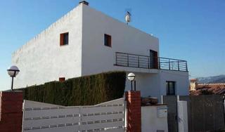 Chalet  C/ gredos. Solvia inmobiliaria  chalet independiente santa susanna