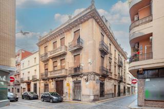 Pis  C/ botigues. Solvia inmobiliaria  piso alberic