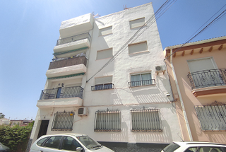 Pis  C/ maestro lázaro. Solvia inmobiliaria  piso tíjola