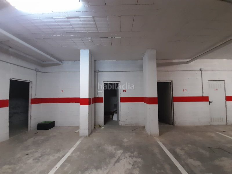 Foto bdf1bdac-f200-4372-b114-9f45152a4e91. Aparcament cotxe a Almacelles