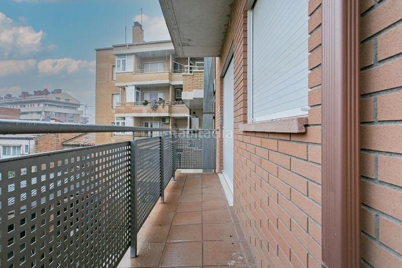 Foto 99a46350-163a-4a81-bab6-7e41edc76bd1. Dúplex solvia inmobiliaria dúplex en bases de Manresa - carretera de santpedor Manresa