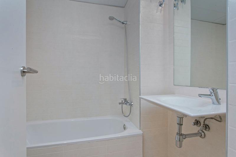 Foto d580e2e3-53c5-4485-8384-aa99b596b4e3. Dúplex solvia inmobiliaria dúplex en bases de Manresa - carretera de santpedor Manresa