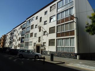 Pis  C/ tirso de molina. Solvia inmobiliaria  piso roses
