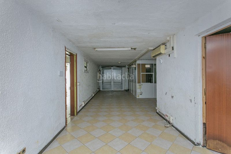 Foto 81784f76-e285-43d2-8d24-caa5a83d77c2. Local comercial a Carmel Barcelona