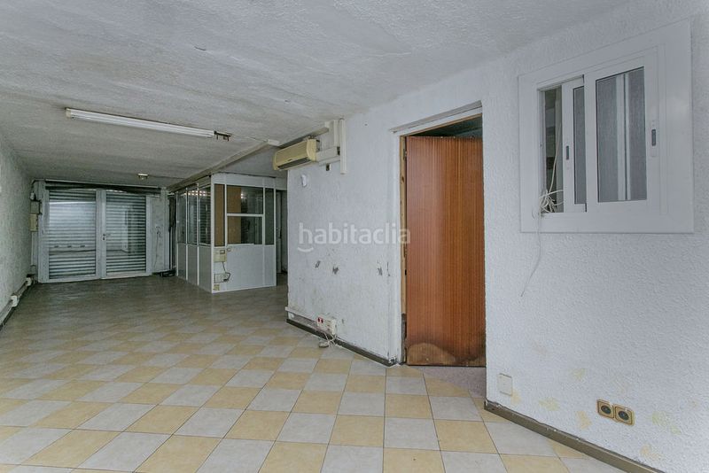 Foto aa429a42-0779-4d2a-a479-974dc7b17635. Local comercial a Carmel Barcelona