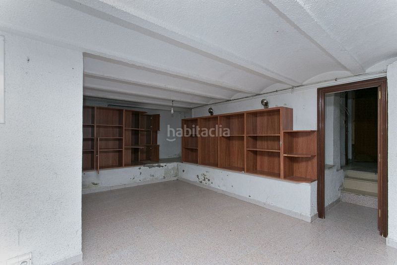 Foto b8342b99-060d-42ca-ad45-612615e82540. Local comercial a Carmel Barcelona
