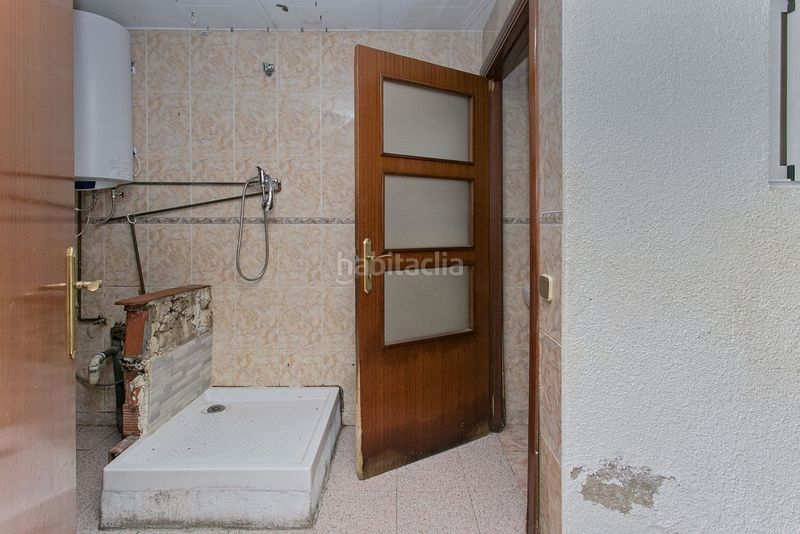 Foto e6b1360f-0bc7-448b-9927-92db7a8cce4d. Local comercial a Carmel Barcelona