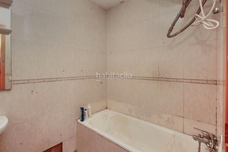 Foto 000ca296-48cb-4021-af79-1fdab3dbaa25. Casa pareada solvia inmobiliaria chalet adosado en Sabadell