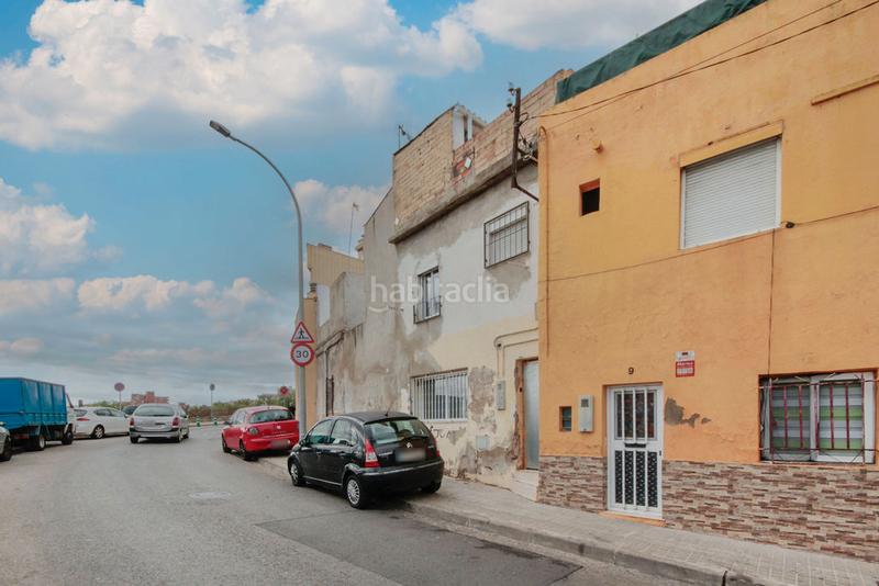 Foto 65c88552-3240-499f-b5dc-d9fabbf49fd9. Casa pareada solvia inmobiliaria chalet adosado en Sabadell