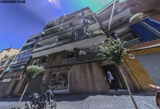Piso  C/ don pelayo. Solvia inmobiliaria  piso badalona