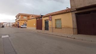 Doppelhaus  Manterola. Solvia inmobiliaria  chalet adosado tomelloso