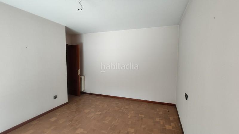 Foto 4fbb367b-451c-45a5-a8dc-ef3146db9ba2. Piso solvia inmobiliaria piso en Cacabelos