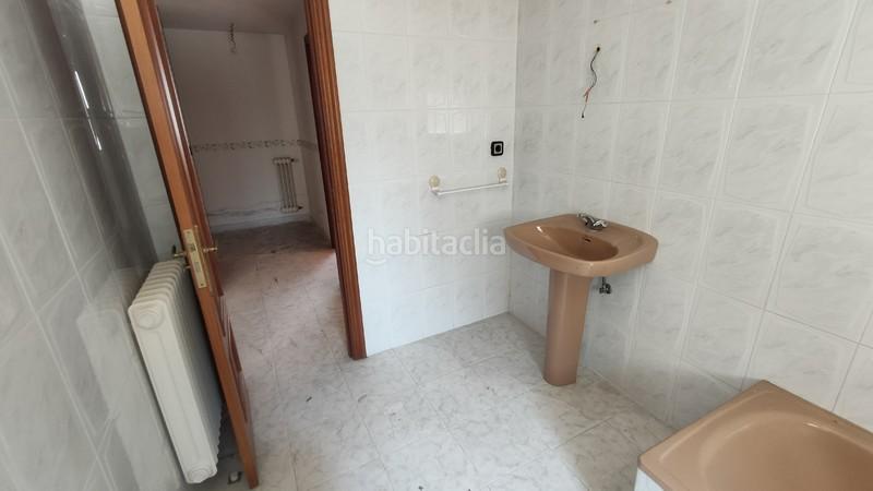 Foto bd4f32e9-8abd-47ac-a96e-f6945f176a0a. Piso solvia inmobiliaria piso en Cacabelos