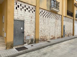 Local commercial  Ingeniero casimiro isaba. Solvia inmobiliaria  locales carlota la
