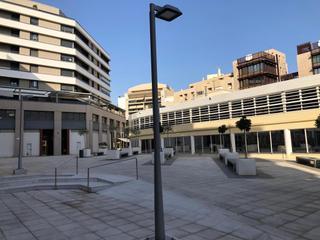 Locale commerciale in ESTACION (DE LA)