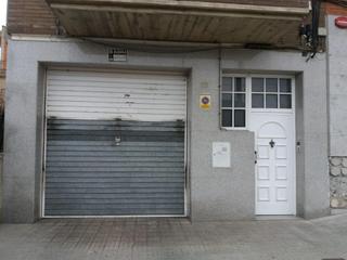 Local commercial  Carril. Solvia inmobiliaria  locales montcada i reixac