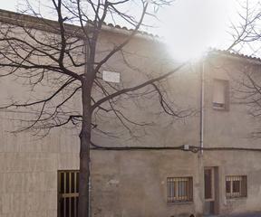 Casa pareada  Vint-i-dos de juliol. Solvia inmobiliaria  chalet adosado terrassa