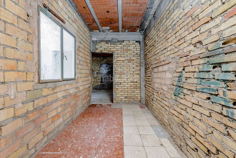 Foto 52e1a6a0-29e7-42dc-848f-d7050688951c. Casa aparellada a Palmete Sevilla