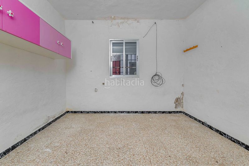 Foto 73199670-0d1d-492d-8984-1adddda0ac8b. Casa aparellada a Palmete Sevilla
