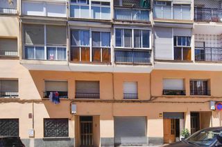 Piso  C/ viver. Solvia inmobiliaria  piso montcada i reixac