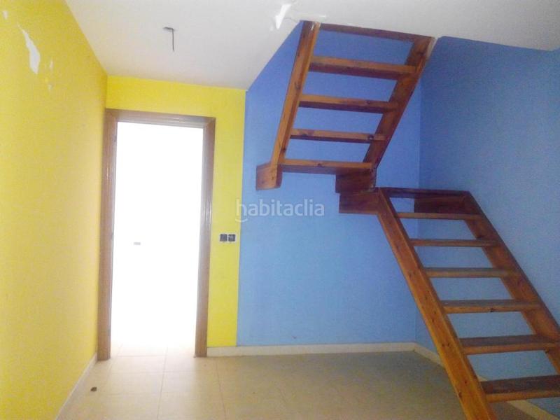 Foto 4b69a8f1-cc8a-4712-97e2-70b565b6defd. Casa pareada solvia inmobiliaria chalet adosado en Miralcamp